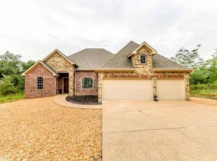 32 Algeciras Ln, Hot Springs Village, AR 71909