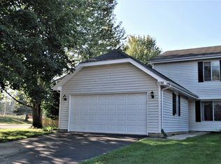 1192 Andover Cir, Aurora, IL 60504