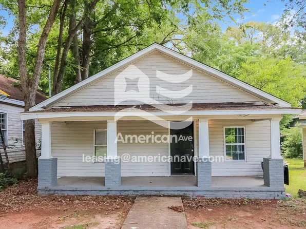 103 W Cannon St, Lagrange, GA 30240