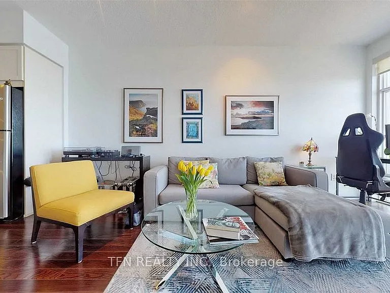 2191 Yonge St #4101 — Photo 3