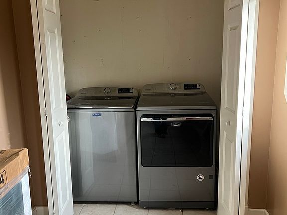4th image of 304 S 3rd St