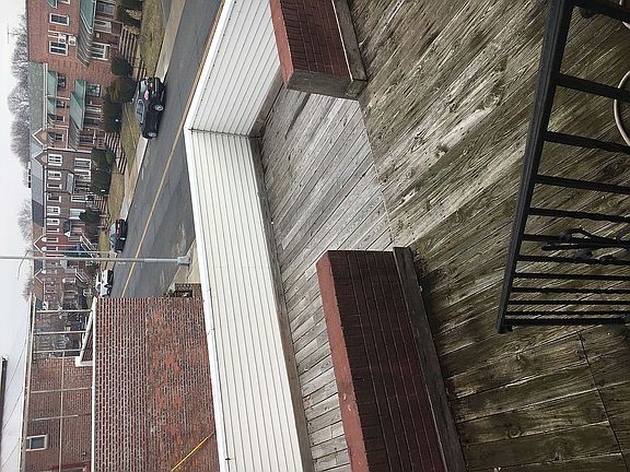2nd image of 1117 Shore Pkwy N
