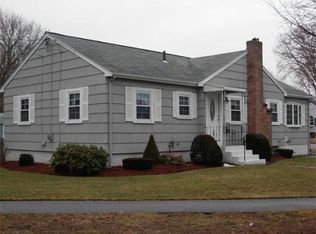 32 Jacobsen Dr, Norwood, MA 02062