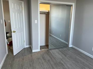 25-63 Steinway St #3F, Astoria, NY 11103