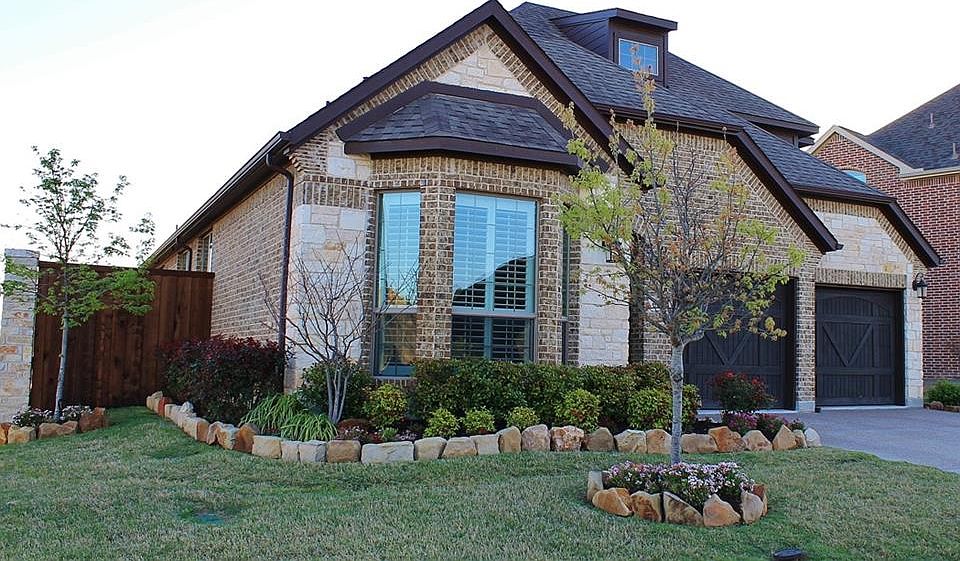 2nd image of 610 Deverson Dr