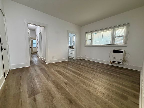 2nd image of 433 1/2 W 4th St #433.5