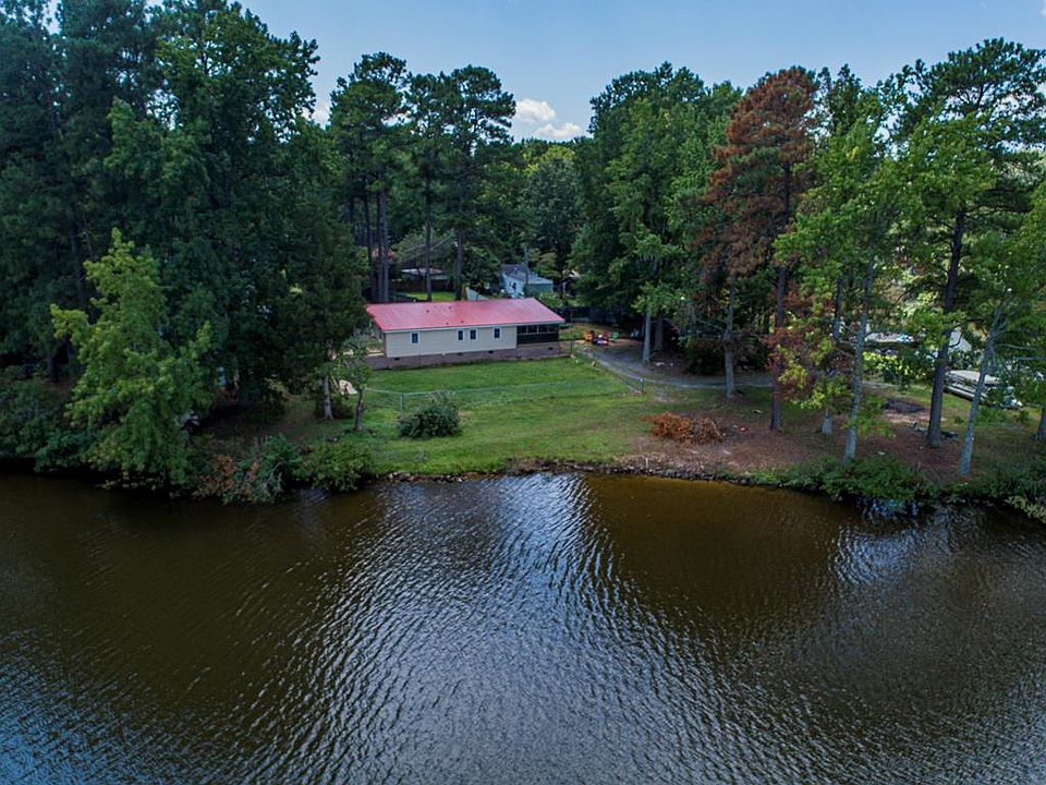 1st image of 120 Fenton Cir