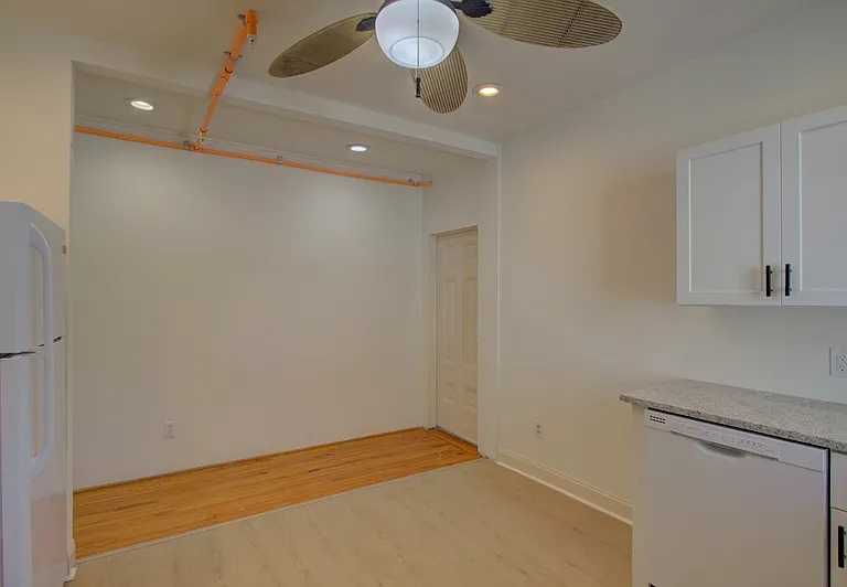 515 Locust St #2 — Photo 13