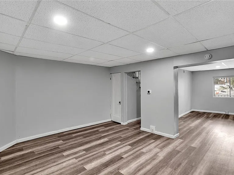 3246 Richardson Ave — Photo 10
