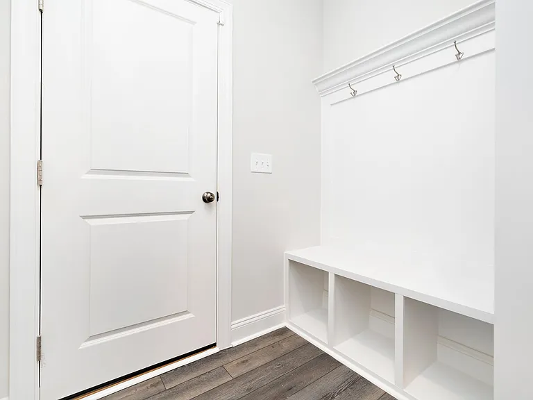 729 Cormiche Ln — Photo 12