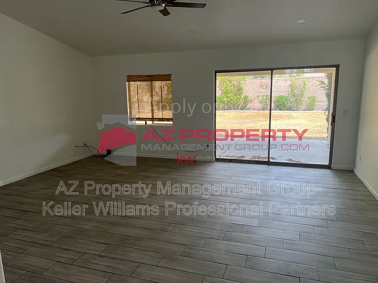 2447 S 80th Ln — Photo 5