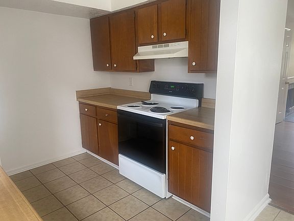 3rd image of 23 Sally Ann Pl