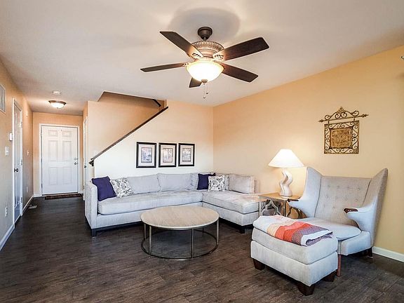 3rd image of 1372 New Charter Ln