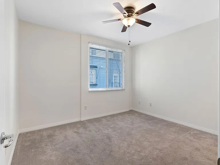 3957 30th St #420 — Photo 12