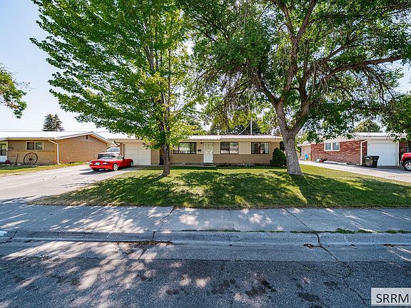 3rd image of 618 Davidson Dr