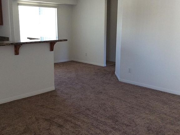 Living room / dining room