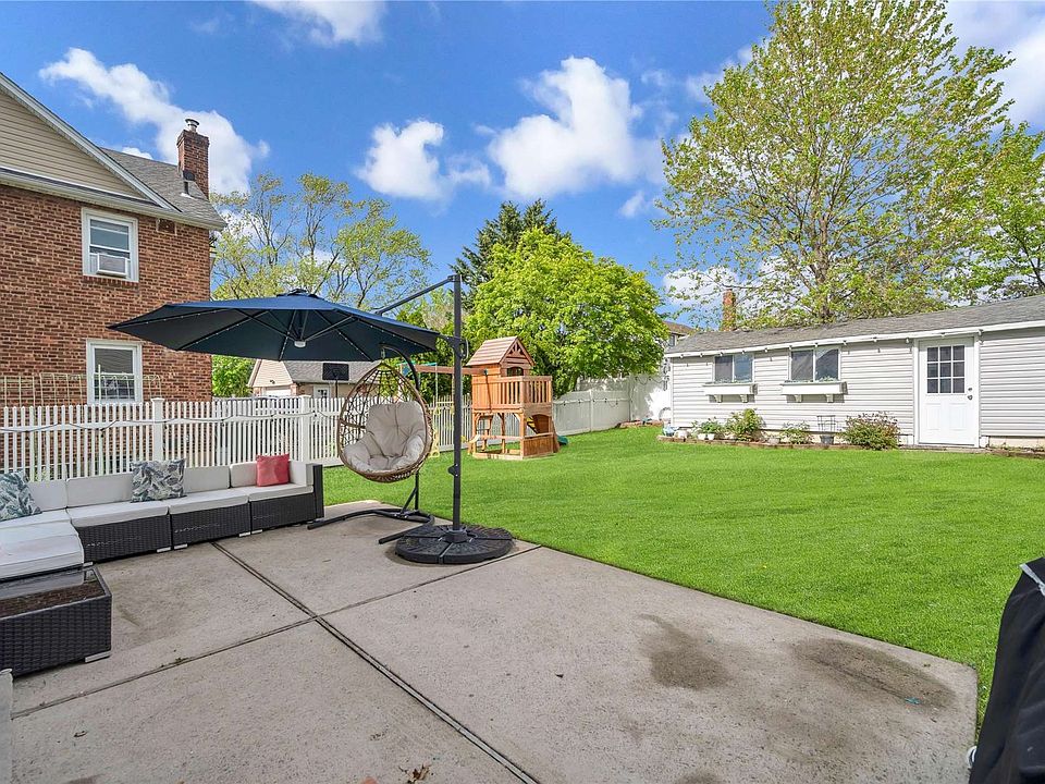 30 2nd Ave, New Hyde Park, NY 11040 MLS 3475547 Zillow