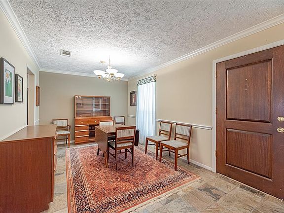 5th image of 21307 Park York Dr