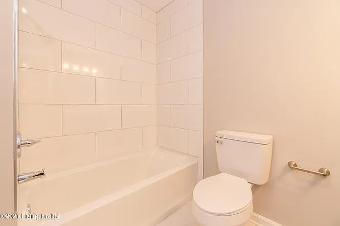 11502 Bellewood Garden Ct — Photo 26