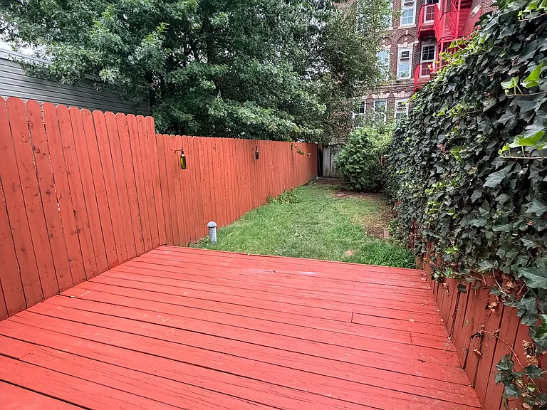 337 Woodland St — Photo 18