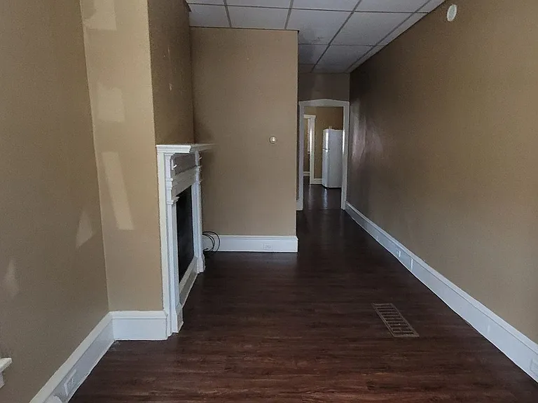 84 E Franklin St — Photo 5