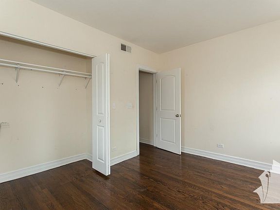 2nd image of 3808 N Sheffield Ave APT 2E