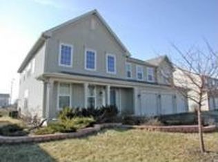 745 Barclay Dr, Bolingbrook, IL 60440