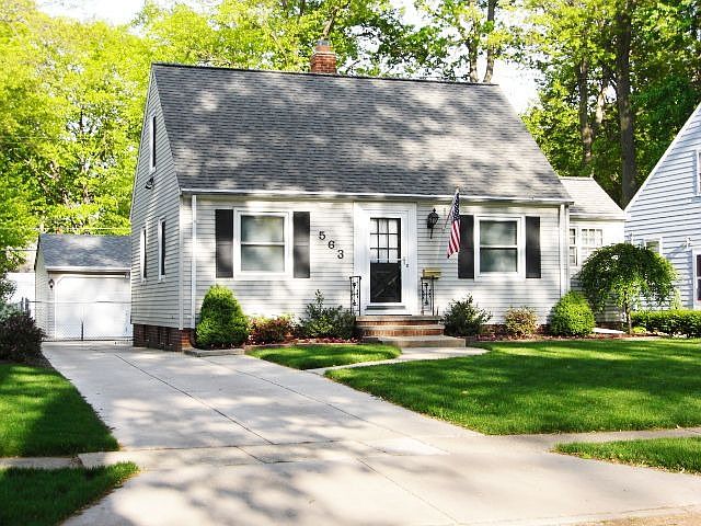 563 Parkside