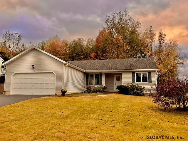 1st image of 571 Victory Cir