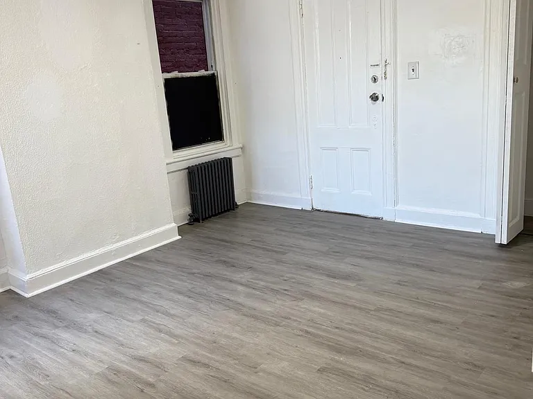 4 Chestnut St #2 — Photo 11