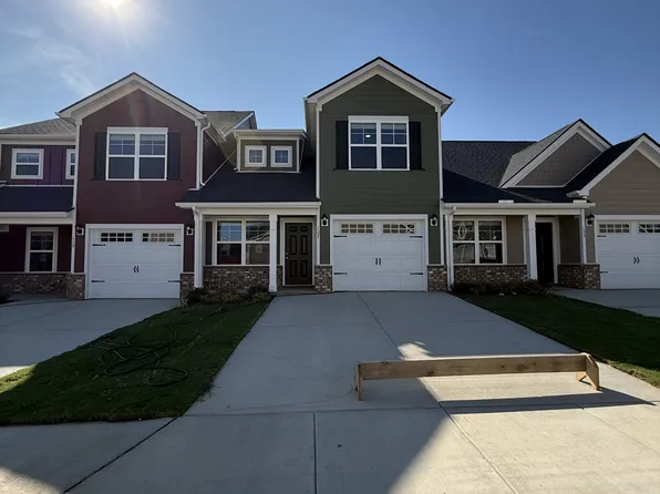 250 Selesia Ln, Pleasant View, TN 37146