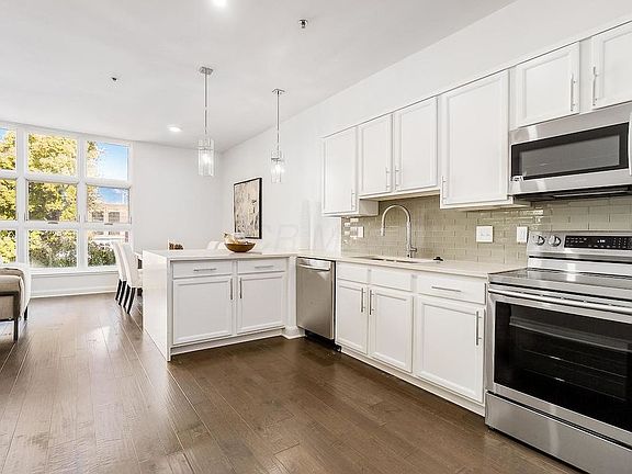 4th image of 825 N 4th St Unit 218