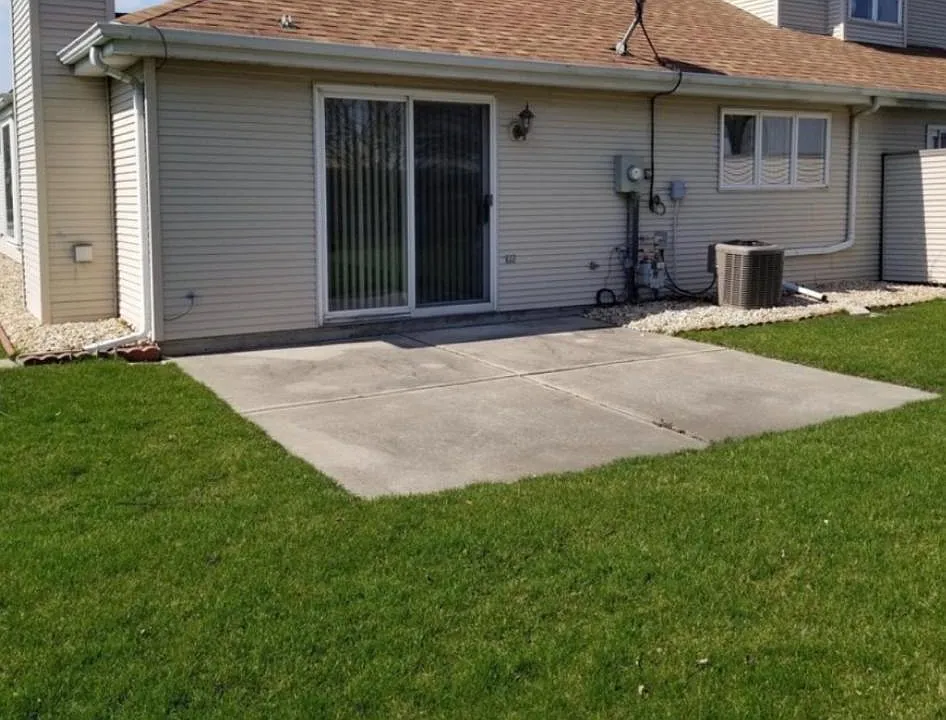 135 Bluegrass Dr