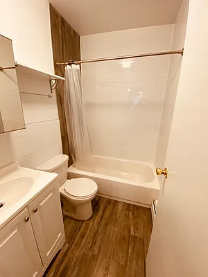 Rented by Bond New York | media 5