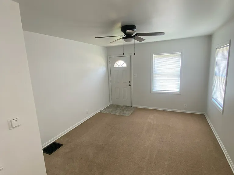 4918 Orion Ave #4918 — Photo 7