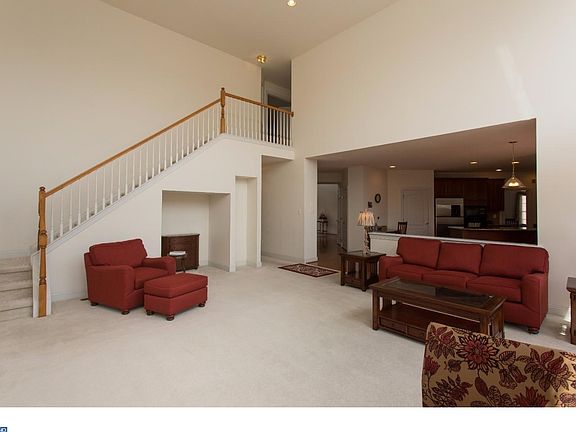 5th image of 243 River Crest Dr