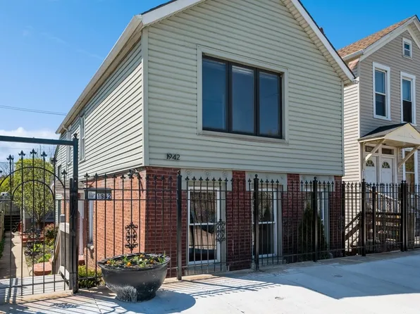 1942 S Desplaines St, Chicago, IL 60616