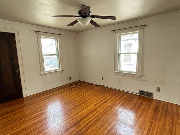 2nd image of 76 Enola Ave Floor 2