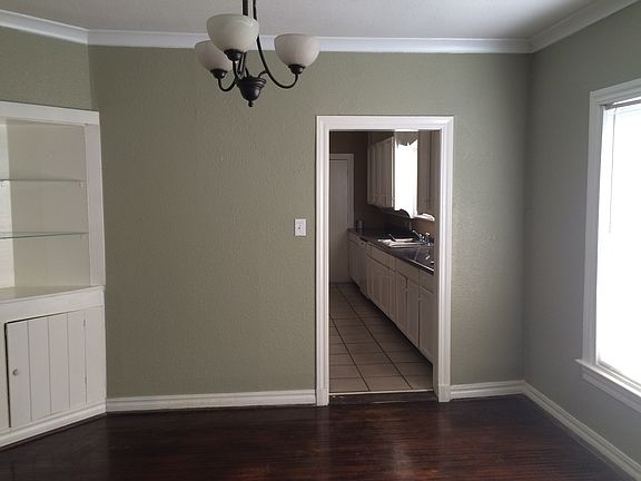4th image of 324 Pittman St