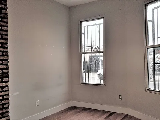 Rented by The Hamilton Group | media 16