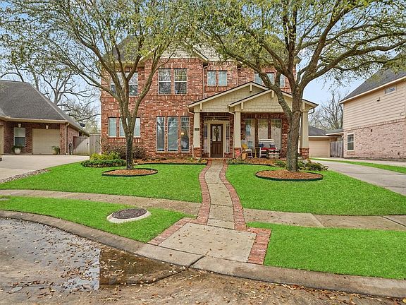2nd image of 3730 Arundel Gardens Ln