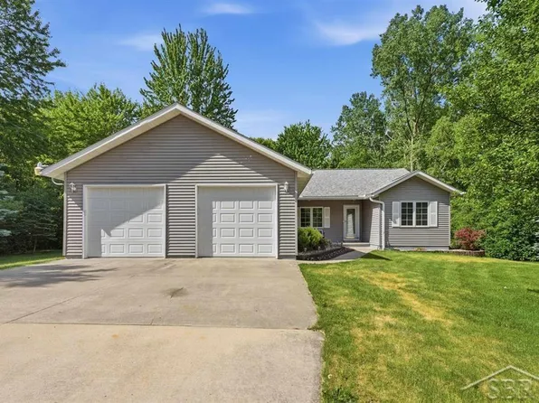 1608 S Tomei Dr, Midland, MI 48640