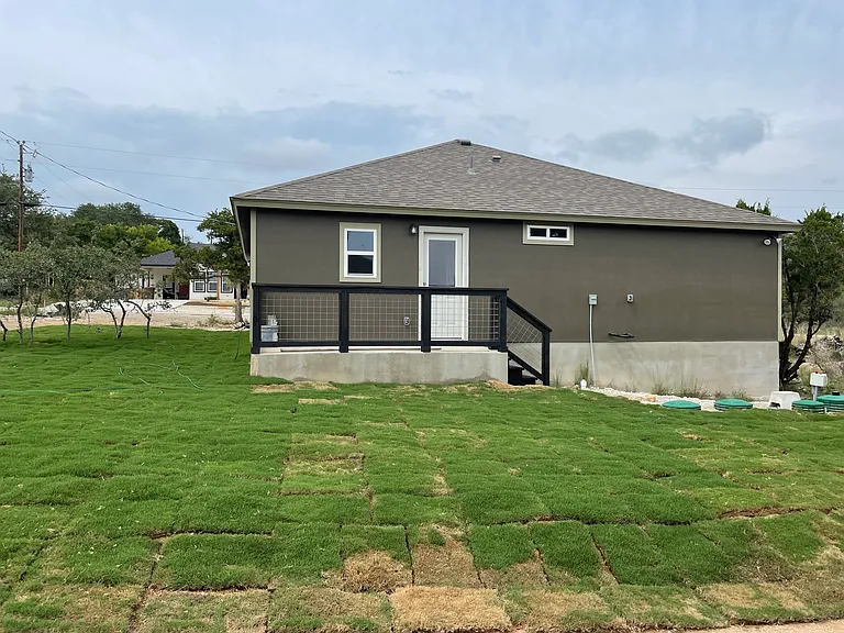 1668 Golf Dr — Photo 3