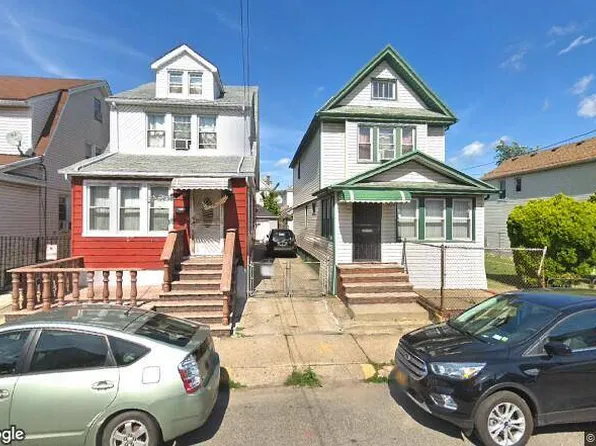 10119 130th St, South Richmond Hill, NY 11419