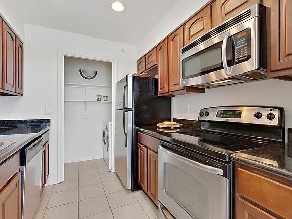 4th image of 6000 Shepherd Mountain Cv Unit 806