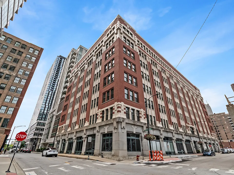 732 S Financial Pl #601