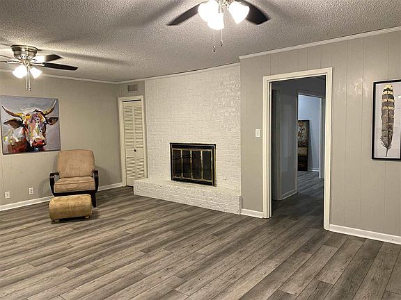 4th image of 23 Meadow Ln