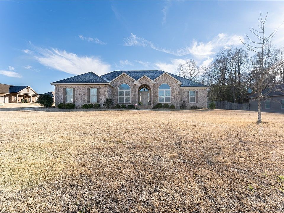 1st image of 1736 Sweetgum Cir