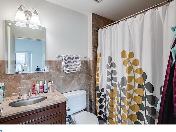 5th image of 3750-78 Main St #304