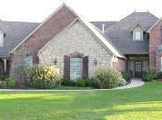 3300 Beacon Hill St, Edmond, OK 73034